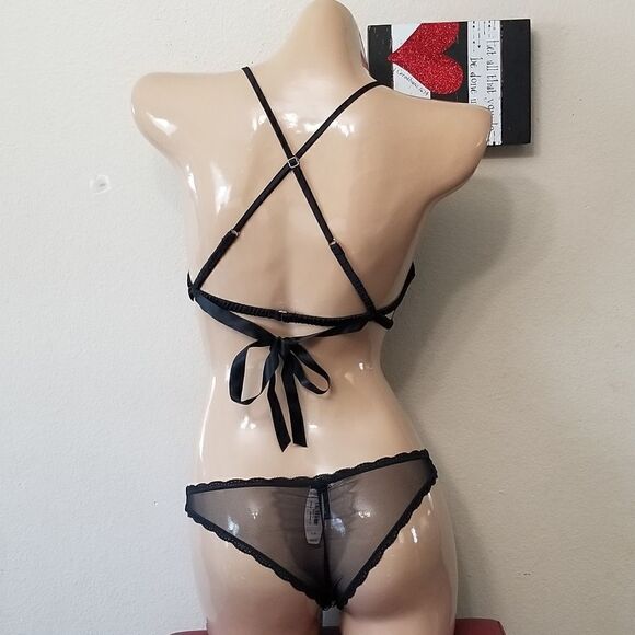 36C Victoria's Secret Black Bra Set - Picture 2 of 13